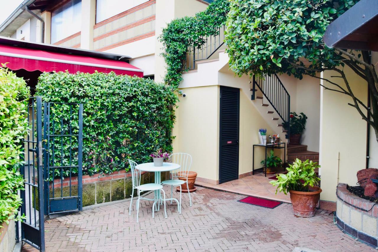 Residence Il Portico Casale Monferrato Bagian luar foto