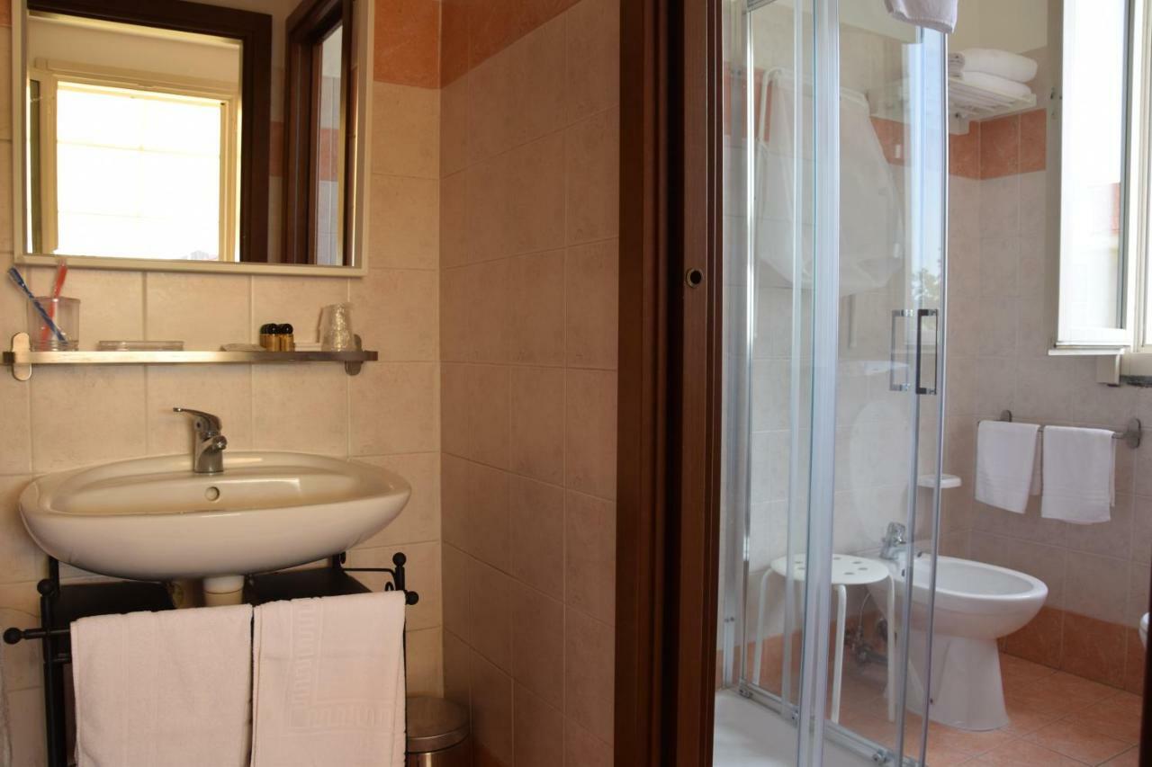 Residence Il Portico Casale Monferrato Bagian luar foto